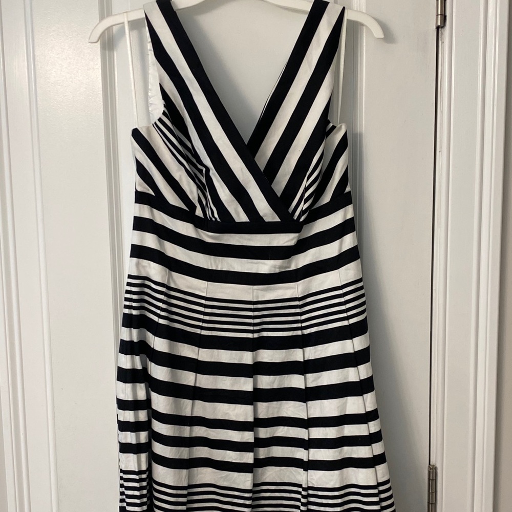 White House Black Market cocktail dress